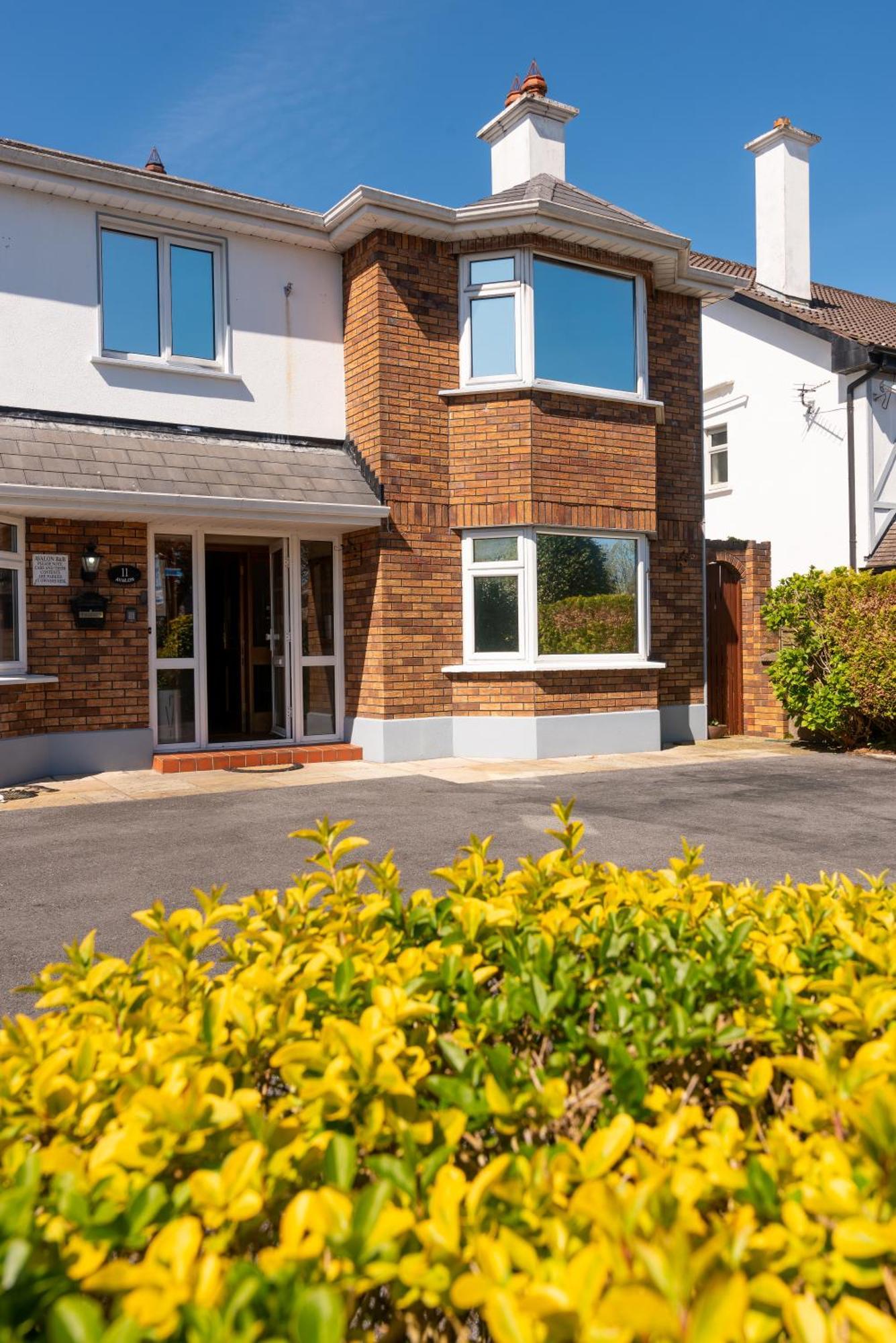 Avalon House Hotell Galway Eksteriør bilde