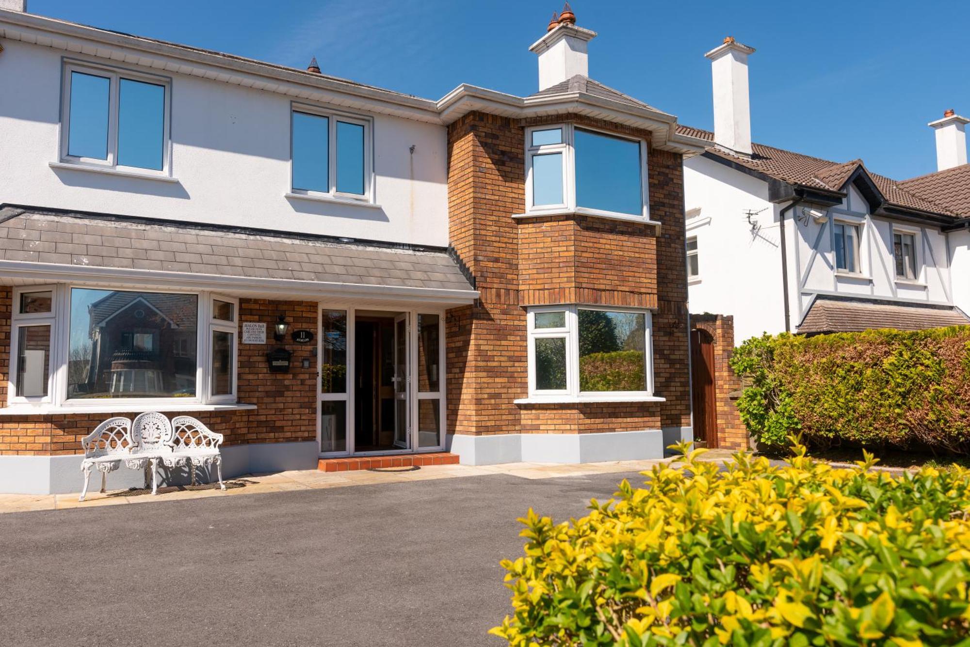 Avalon House Hotell Galway Eksteriør bilde