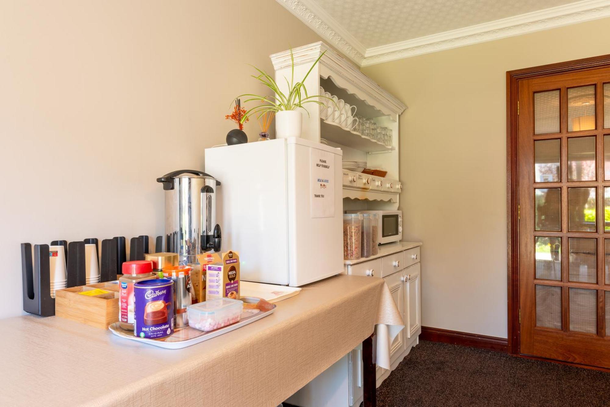 Avalon House Hotell Galway Eksteriør bilde